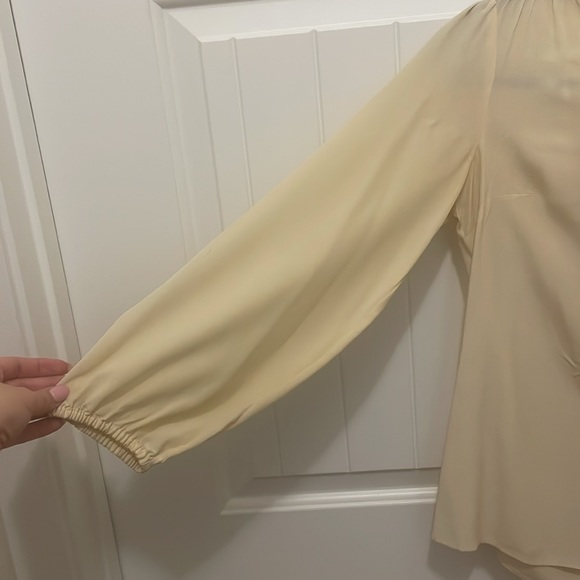 Lilly Pulitzer Yellow Button Up Tie Blouse Size XS - Picture 4 of 7